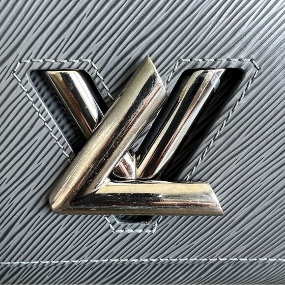 LOUIS VUITTON Authentic Twist MM Gunmetal Silver Color - Picture 6 of 16